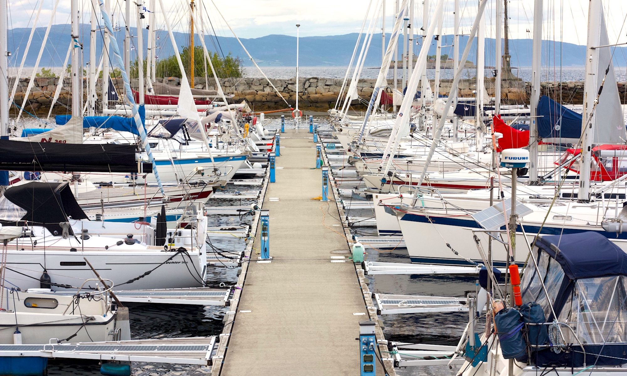 Strømpunkter i Skansen marina